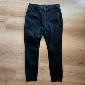 Universal Threads Mid-Rise Curvy Fit Skinny Jeans